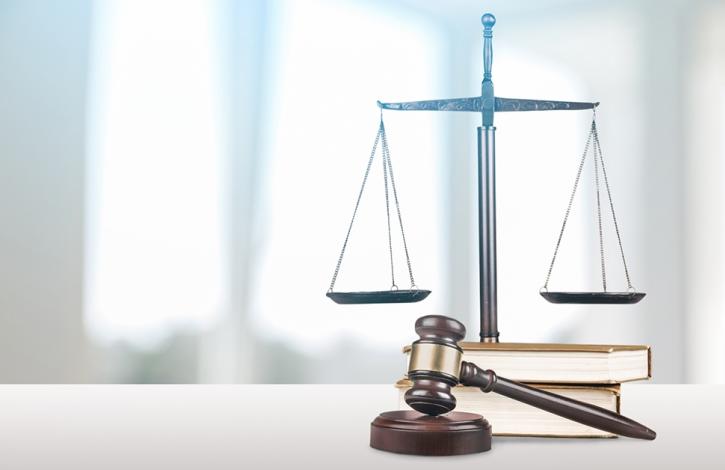 gavel_and_scales-1