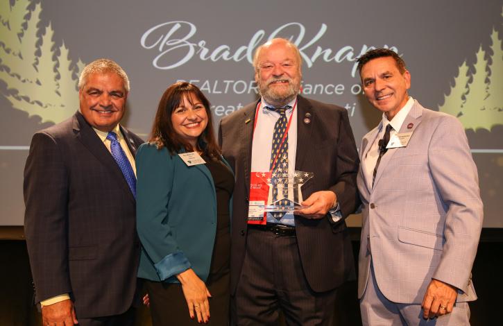Brad Knapp receives Ohio REALTORS 2022 Political Coordinator Service Award