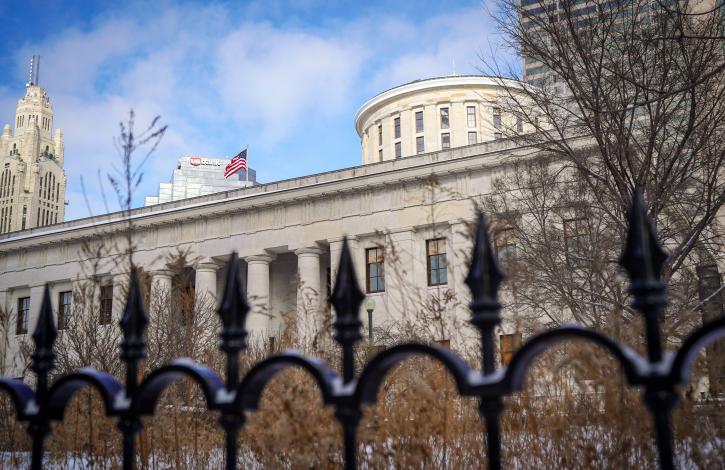 statehouse-winter